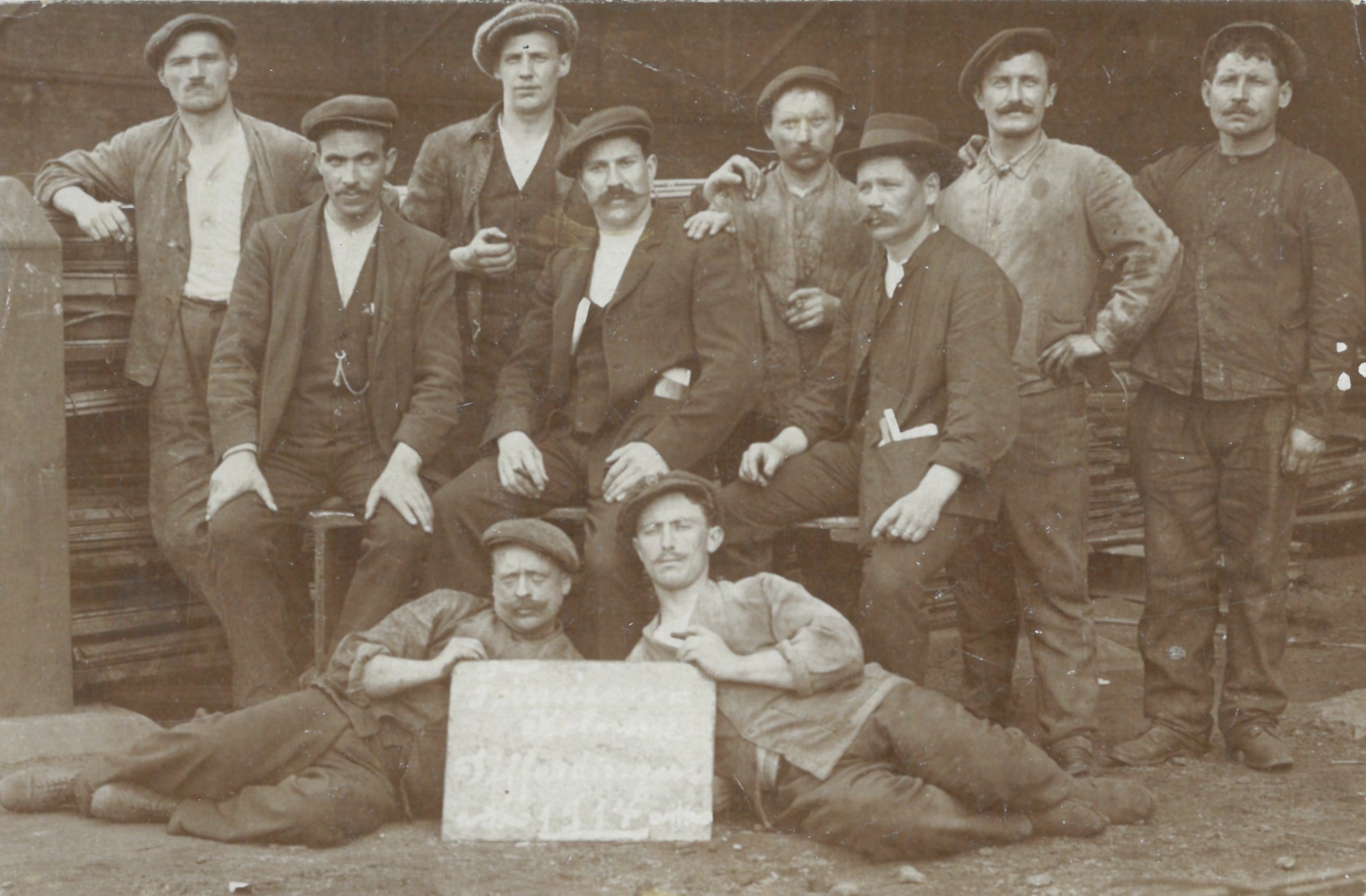 Daachdeckerekipp zu Differdange am Joer 1914